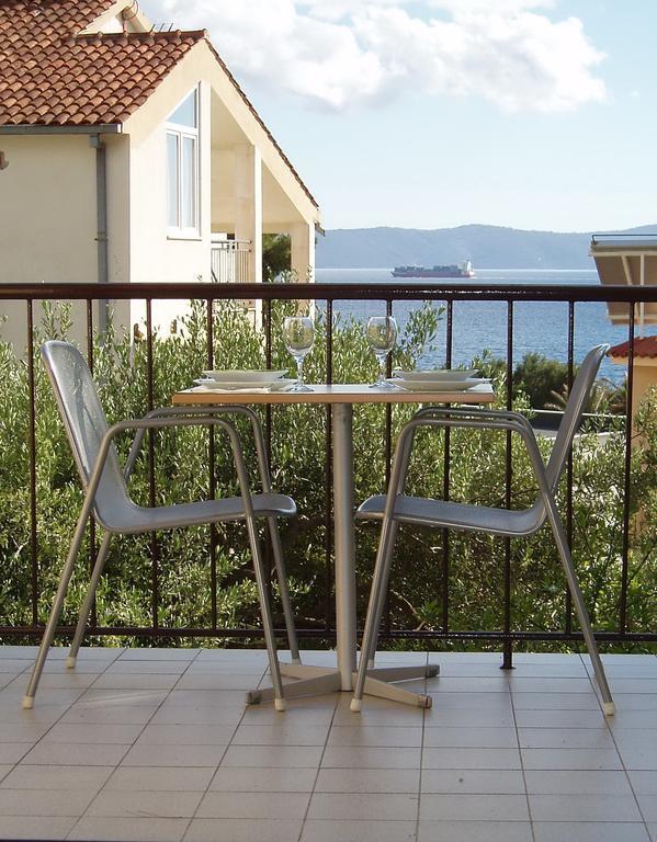 Apartments Denise Podgora Exterior foto
